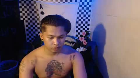 Snapshot of esward_tynn chatting on 11/10/25, 03:27 im esward tynn online show from 11/10/25, 03:27