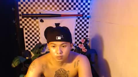 Snapshot of esward_tynn chatting on 11/15/25, 06:37 im esward tynn online show from 11/15/25, 06:37