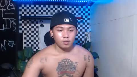 Snapshot of esward_tynn chatting on 11/17/25, 06:52 im esward tynn online show from 11/17/25, 06:52