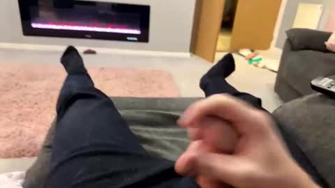 Snapshot of esxguy1 chatting on 04/12/26, 11:32 esxguy1 online show from 04/12/26, 11:32