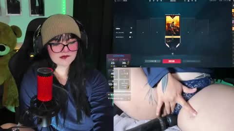 Snapshot of eternaaura_ chatting on 04/17/26, 01:25 Aura online show from 04/17/26, 01:25