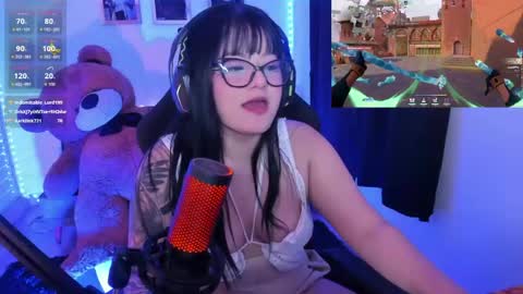 Snapshot of eternaaura_ chatting on 04/19/26, 06:10 Aura online show from 04/19/26, 06:10