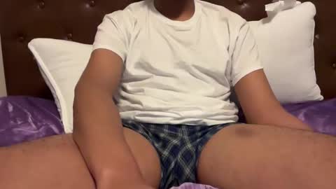 Angel online show from 10/24/25, 08:16