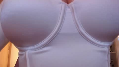 eternalmuse online show from 02/08/26, 09:02