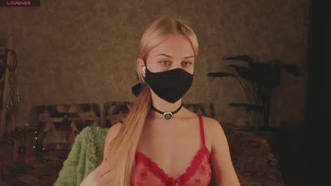 Snapshot of eternalophelia chatting on 04/04/26, 09:56 Sophia online show from 04/04/26, 09:56