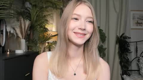 Natalie online show from 10/19/25, 05:41