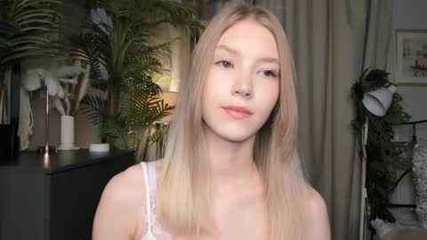 Natalie online show from 10/23/25, 05:40