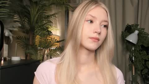 Natalie online show from 11/30/25, 05:44