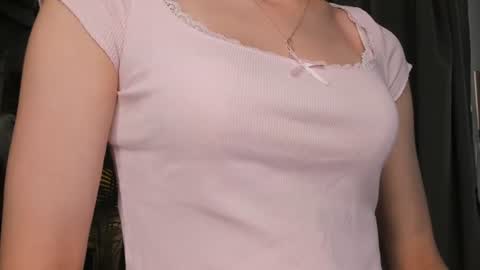 Snapshot of eternity_cuite chatting on 07/18/26, 05:44 Natalie online show from 07/18/26, 05:44