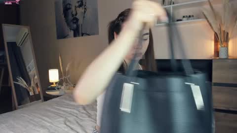 Mary online show from 01/11/25, 07:28