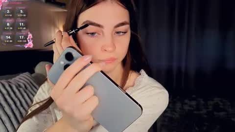 Mary online show from 10/19/25, 07:53