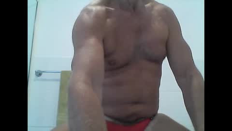 Snapshot of etextratestacle chatting on 02/25/26, 01:59 ET online show from 02/25/26, 01:59