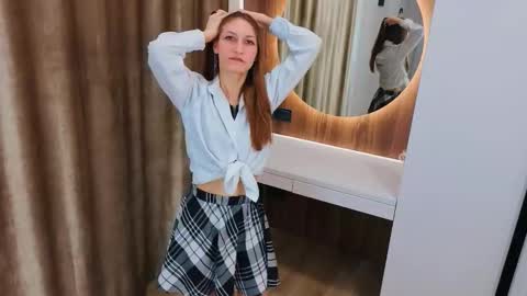 Mary online show from 12/02/25, 04:02