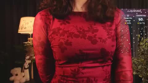 Snapshot of ethalellson chatting on 04/27/26, 01:25 Jessi online show from 04/27/26, 01:25