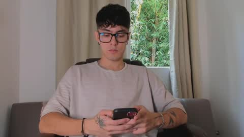 etham_wolf1 online show from 04/22/26, 05:03