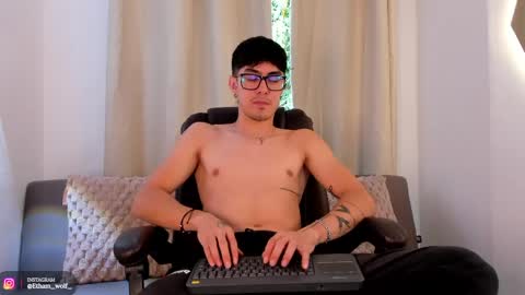 etham_wolf1 online show from 04/29/26, 05:30