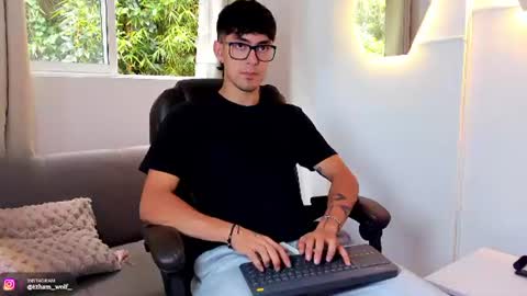 etham_wolf1 online show from 06/11/26, 06:50