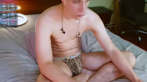 Snapshot of ethan7inches chatting on 11/19/25, 02:11 Ethan online show from 11/19/25, 02:11