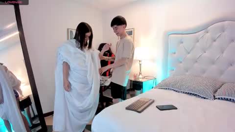 ethan and ava online show from 01/29/25, 04:41