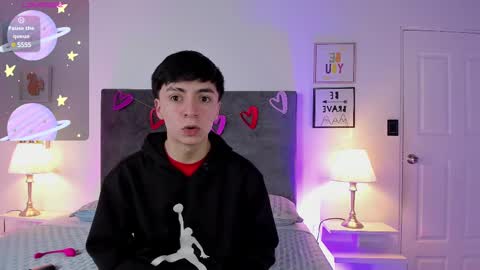 ethan and ava online show from 02/19/25, 01:39