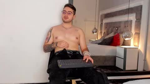 ethan_greys online show from 11/30/25, 03:54