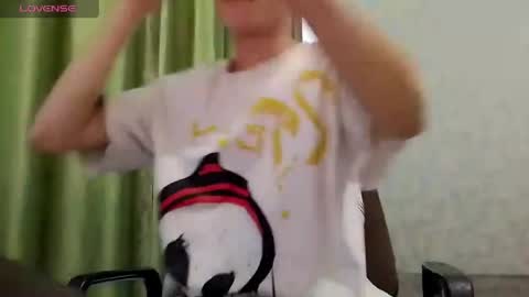 Snapshot of ethan_ice chatting on 04/28/26, 05:34 Ethan online show from 04/28/26, 05:34