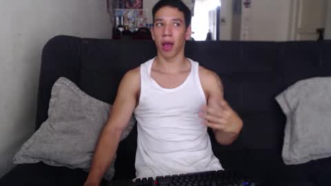 Snapshot of ethan_noir chatting on 12/22/25, 04:04 Ethan Noir online show from 12/22/25, 04:04