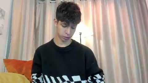 Snapshot of ethan_qop chatting on 06/18/26, 11:14 Ethan online show from 06/18/26, 11:14