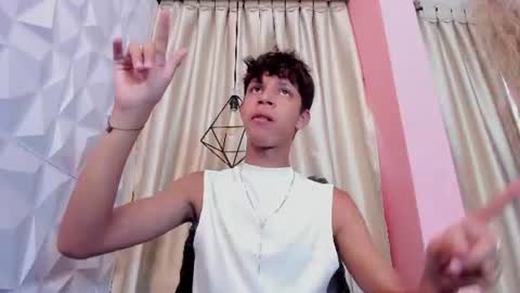 Snapshot of ethan_qop chatting on 07/06/26, 11:29 Ethan online show from 07/06/26, 11:29