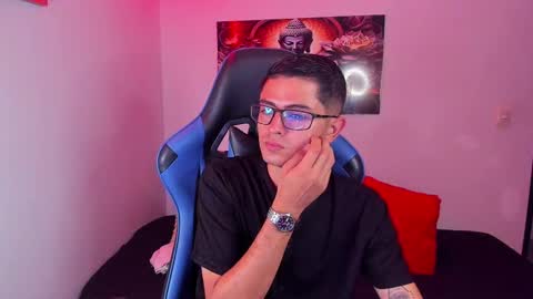 ETHAN SAI online show from 11/05/25, 12:54