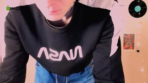 Snapshot of ethan_shade chatting on 12/20/25, 07:43 ethan_shade online show from 12/20/25, 07:43