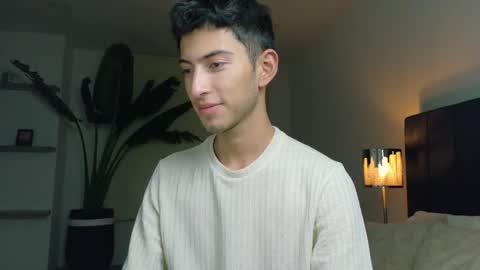 Snapshot of ethan_skiny_ chatting on 12/17/25, 05:24 Joan online show from 12/17/25, 05:24