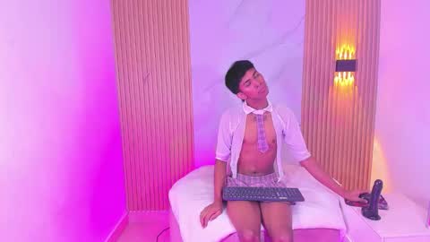 ethan_thouse online show from 10/26/25, 07:20