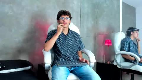 ethan_todd online show from 05/19/26, 03:24