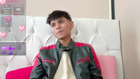 Ethan online show from 10/28/25, 08:44