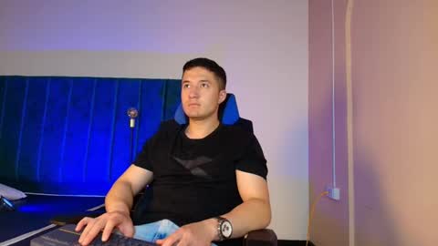 ethanconnor_ online show from 10/16/25, 12:17