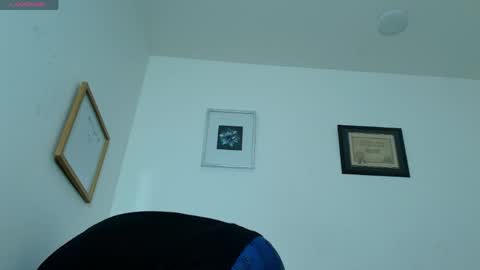 Snapshot of ethanconnor_ chatting on 05/21/26, 12:01 ethanconnor_ online show from 05/21/26, 12:01