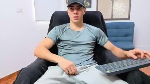 ethangreey1 online show from 02/04/26, 01:06