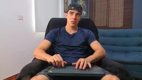 ethangreey1 online show from 05/23/26, 05:39
