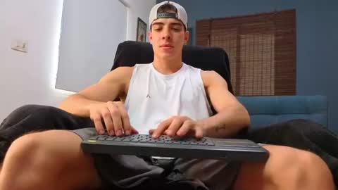 ethangreey1 online show from 07/10/26, 03:58