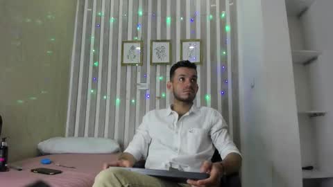 Snapshot of ethangrey_ chatting on 03/28/26, 11:21 Ethan Grey online show from 03/28/26, 11:21