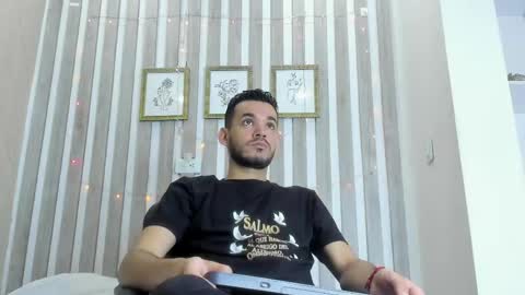 Snapshot of ethangrey_ chatting on 04/20/26, 11:24 Ethan Grey online show from 04/20/26, 11:24