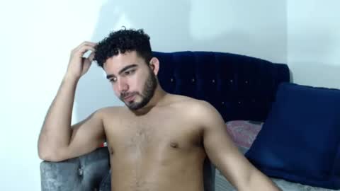 Snapshot of ethanhairy chatting on 02/02/25, 07:57 Ethan online show from 02/02/25, 07:57