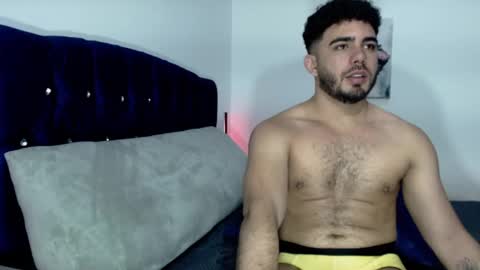 Snapshot of ethanhairy chatting on 02/22/25, 06:41 Ethan online show from 02/22/25, 06:41