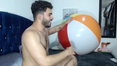 Snapshot of ethanhairy chatting on 03/05/25, 10:32 Ethan online show from 03/05/25, 10:32