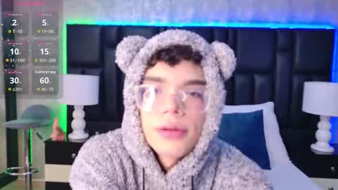 Ethan Leroy online show from 10/17/25, 04:37