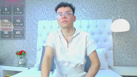 Ethan Leroy online show from 10/26/25, 01:28