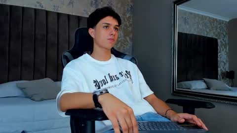 ethanlowell online show from 11/18/25, 11:15