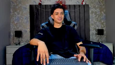 ethanlowell online show from 12/17/25, 05:13