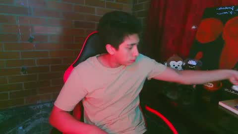 ethann2_ online show from 04/02/26, 07:50